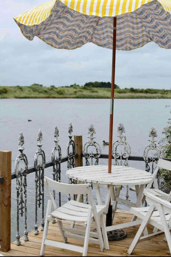 A Unique, Off-Grid Eco Friendly Beach House. Wolferton  Eksteriør bilde